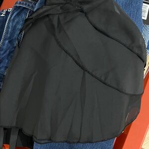 Ballet skirt. Small toddler. Ties wrap around.